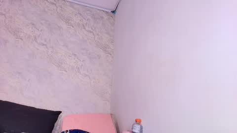 Snapshot of s_sofia_ chatting on 03-05-25, 07:27 s_sofia_ online show from 03-05-25, 07:27