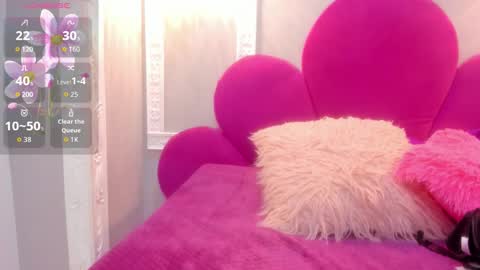 Snapshot of saammy_17 chatting on 12-04-25, 08:50 sammy online show from 12-04-25, 08:50