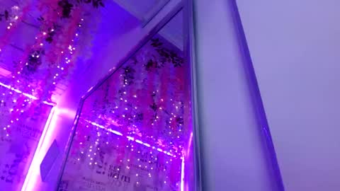 1 online show from 05-05-26, 12:24