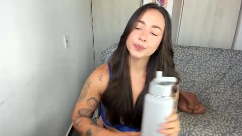 Snapshot of saarah_brownn chatting on 05-05-26, 09:01 Sara online show from 05-05-26, 09:01