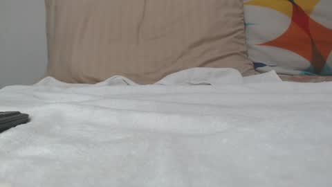 Snapshot of saaramiller_ chatting on 01-07-25, 05:01 saaramiller online show from 01-07-25, 05:01