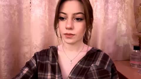 Mika online show from 12-17-25, 05:41