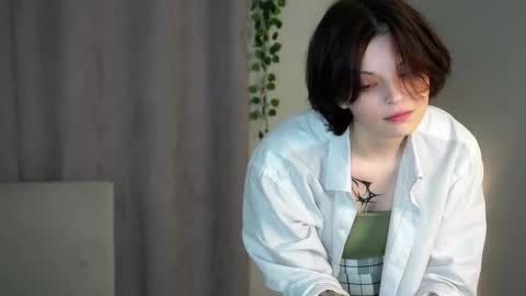 Snapshot of sabinekansky chatting on 12-15-25, 08:24 sabinekansky online show from 12-15-25, 08:24