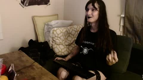 sabinewinters online show from 04-10-26, 02:06