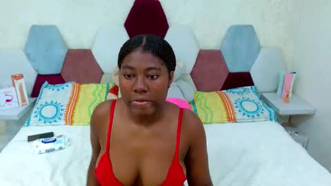 sabriana_smith1 online show from 04-10-26, 03:45