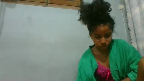 Snapshot of sabrina662 chatting on 11-30-25, 04:22 sabrina662 online show from 11-30-25, 04:22