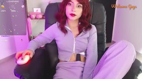 Snapshot of sabrina709 chatting on 10-08-25, 10:18 Sabrina online show from 10-08-25, 10:18