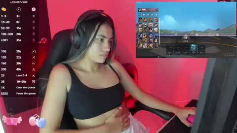 Snapshot of sabrina_chester_02 chatting on 11-11-25, 11:38 Angie online show from 11-11-25, 11:38