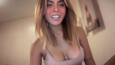 Snapshot of sabrina_cutiee chatting on 04-25-26, 04:59 SABBYSAB online show from 04-25-26, 04:59
