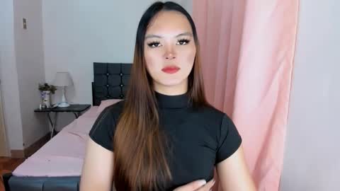 Snapshot of sabrina_hilson chatting on 10-29-25, 05:25 sabrina_hilson online show from 10-29-25, 05:25