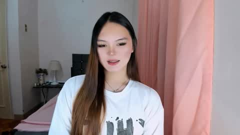 Snapshot of sabrina_hilson chatting on 11-23-25, 01:55 sabrina_hilson online show from 11-23-25, 01:55