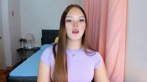 Snapshot of sabrina_hilson chatting on 12-15-25, 04:22 sabrina_hilson online show from 12-15-25, 04:22