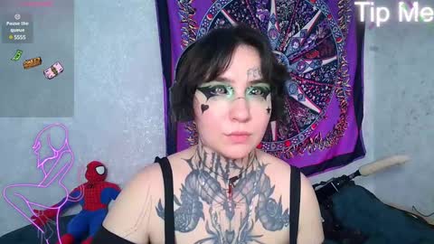 Snapshot of sabrina_raiders_666 chatting on 01-25-25, 08:00 Lilith Solar online show from 01-25-25, 08:00
