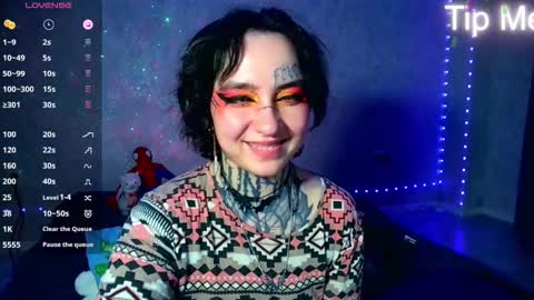 Snapshot of sabrina_raiders_666 chatting on 02-25-25, 03:49 Lilith Solar online show from 02-25-25, 03:49
