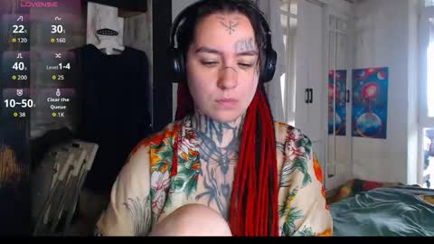 Snapshot of sabrina_raiders_666 chatting on 11-19-25, 07:19 Lilith Solar online show from 11-19-25, 07:19