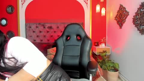 Snapshot of sabrina_sabrock_ chatting on 01-26-25, 03:17 Sabrina online show from 01-26-25, 03:17