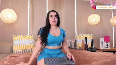 Snapshot of sabrina_shark chatting on 05-06-26, 02:19 Sabrina Shark online show from 05-06-26, 02:19