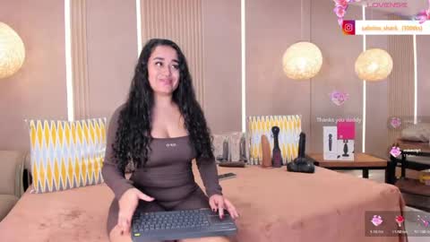 Snapshot of sabrina_shark chatting on 05-07-26, 09:53 Sabrina Shark online show from 05-07-26, 09:53