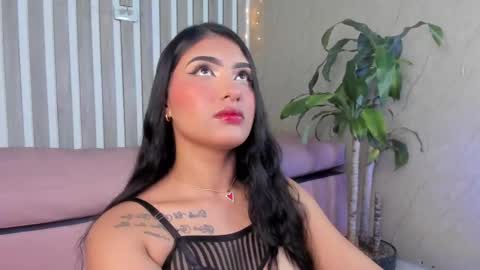 Snapshot of sabrinahims_ chatting on 09-12-25, 09:37 mariana online show from 09-12-25, 09:37