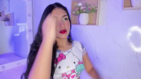 Snapshot of sabrinahims_ chatting on 10-11-25, 03:28 mariana online show from 10-11-25, 03:28