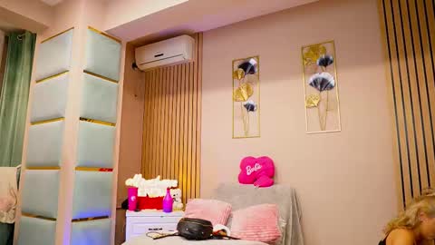 SabrinaJade online show from 10-14-25, 06:14