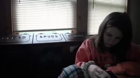 Snapshot of sabrinalexington chatting on 09-24-25, 12:19 Sabrina online show from 09-24-25, 12:19