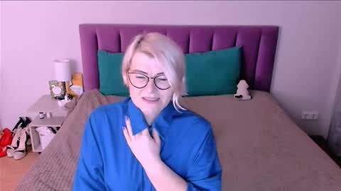 Sabrina MacMarren online show from 11-06-25, 03:35