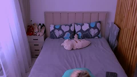 Snapshot of sabrinamacmarren chatting on 05-23-26, 11:03 Sabrina MacMarren online show from 05-23-26, 11:03