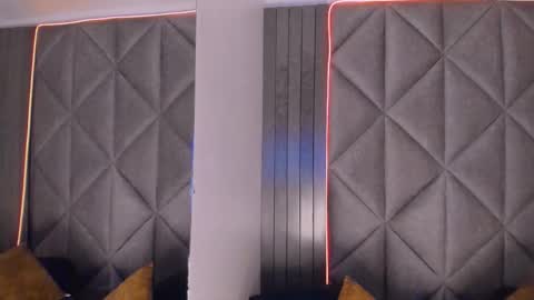 Snapshot of sabrinaspell_ chatting on 09-09-25, 11:32 S A B R I N A online show from 09-09-25, 11:32