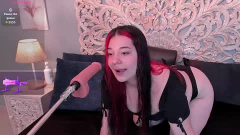 Snapshot of sabrinna_fox chatting on 04-28-26, 07:30 sabrinna online show from 04-28-26, 07:30