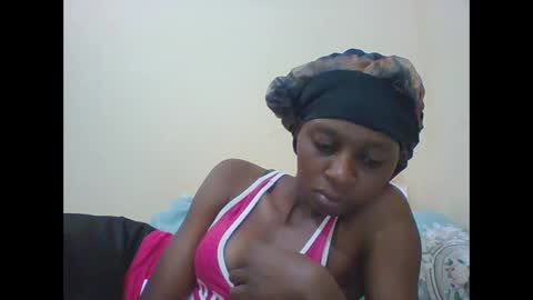 Snapshot of sabsexy5 chatting on 04-21-26, 12:22 sabsexy5 online show from 04-21-26, 12:22