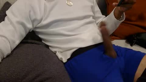 Snapshot of sacalaschichiss chatting on 10-31-25, 09:10 Dee online show from 10-31-25, 09:10