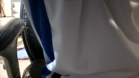 Snapshot of sacalaschichiss chatting on 11-21-25, 09:52 Dee online show from 11-21-25, 09:52