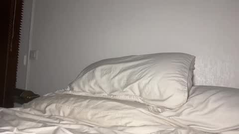 Snapshot of sacha555paris chatting on 03-09-25, 01:35 Sachaa online show from 03-09-25, 01:35