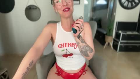 sacha__xx online show from 04-07-26, 01:44