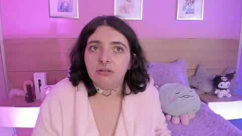 Snapshot of sachi_meow chatting on 02-15-25, 02:33 Ig online show from 02-15-25, 02:33