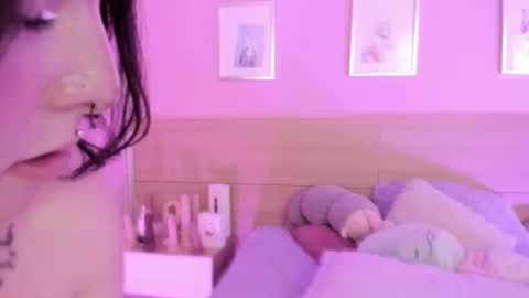 Snapshot of sachi_meow chatting on 02-27-25, 06:09 Ig online show from 02-27-25, 06:09