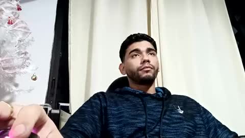 Snapshot of sack_rojas chatting on 12-16-24, 04:45 Sack online show from 12-16-24, 04:45