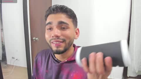 Snapshot of sack_rojas chatting on 02-27-25, 06:40 Sack online show from 02-27-25, 06:40