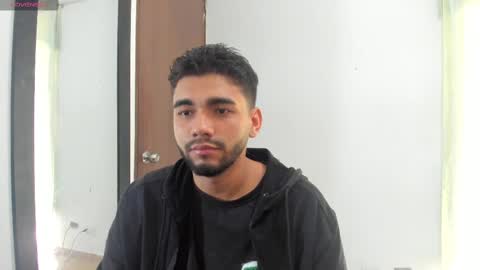 Snapshot of sack_rojas chatting on 02-27-25, 02:32 Sack online show from 02-27-25, 02:32