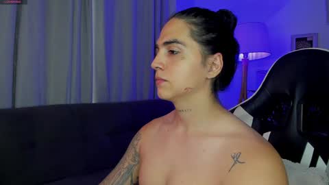 Im CryDuran    Instagram   CryDuraann  online show from 01-14-25, 07:53