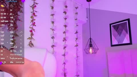 Snapshot of sade_jackson1 chatting on 02-03-25, 07:52 Sophie online show from 02-03-25, 07:52