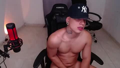 saenz_hotx online show from 03-09-25, 01:56