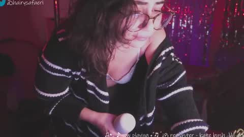 Snapshot of safaeri chatting on 12-07-24, 04:42 Safa online show from 12-07-24, 04:42