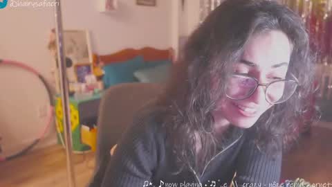 Snapshot of safaeri chatting on 01-07-25, 11:24 Safa online show from 01-07-25, 11:24