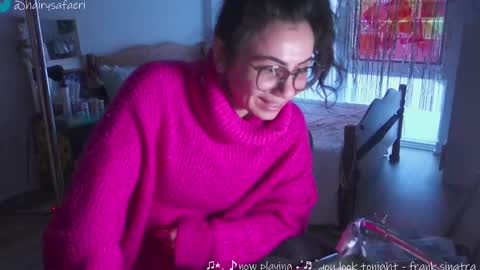 Snapshot of safaeri chatting on 01-14-25, 09:09 Safa online show from 01-14-25, 09:09