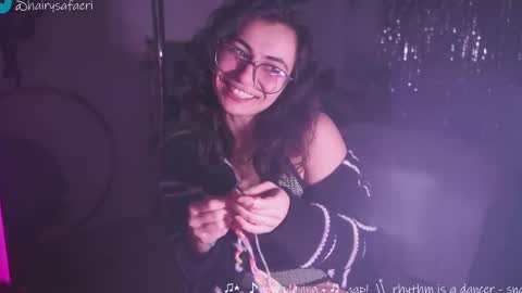 Snapshot of safaeri chatting on 01-22-25, 10:37 Safa online show from 01-22-25, 10:37