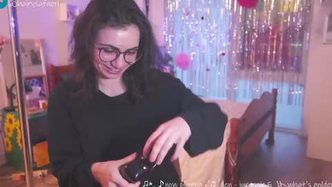 Snapshot of safaeri chatting on 02-06-25, 10:00 Safa online show from 02-06-25, 10:00