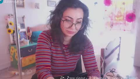 Snapshot of safaeri chatting on 02-10-25, 04:25 Safa online show from 02-10-25, 04:25