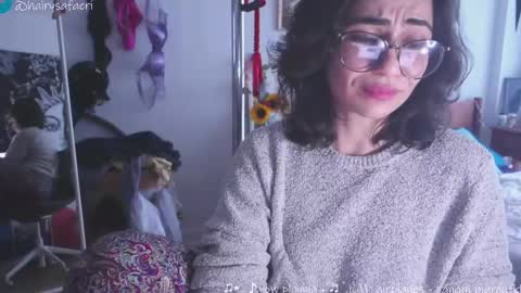 Snapshot of safaeri chatting on 02-20-25, 09:09 Safa online show from 02-20-25, 09:09